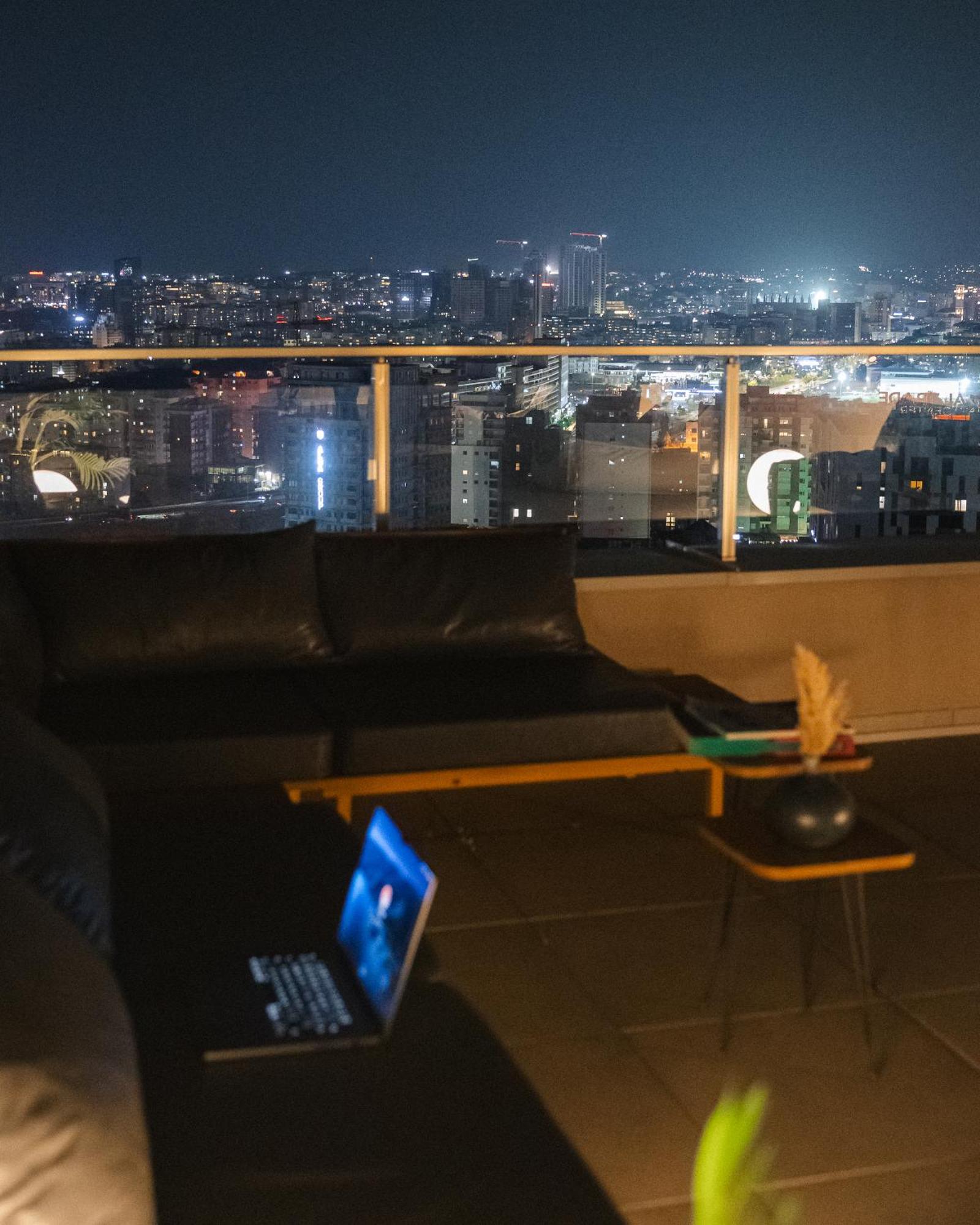 Etern Apart Hotel 프리슈티나 외부 사진